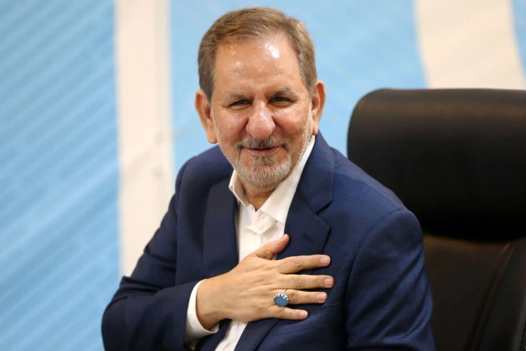 پیش بینی جهانگیری از تورم تا پایان سال: تورم ممکن است به بالای 40 درصد برسد و حتی برخی می گویند این رقم به 50 درصد می رسد/ ما کشوری هستیم که نه در جنگ هستیم و نه در صلح.