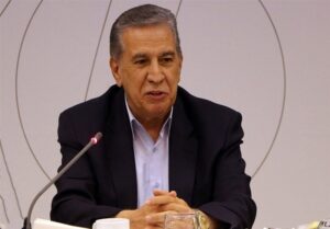 کاهش 40 درصدی مصرف بنزین در اولین روز اجرای نرخ جدید/ذخایر کالاهای اساسی تا پایان سال عرضه