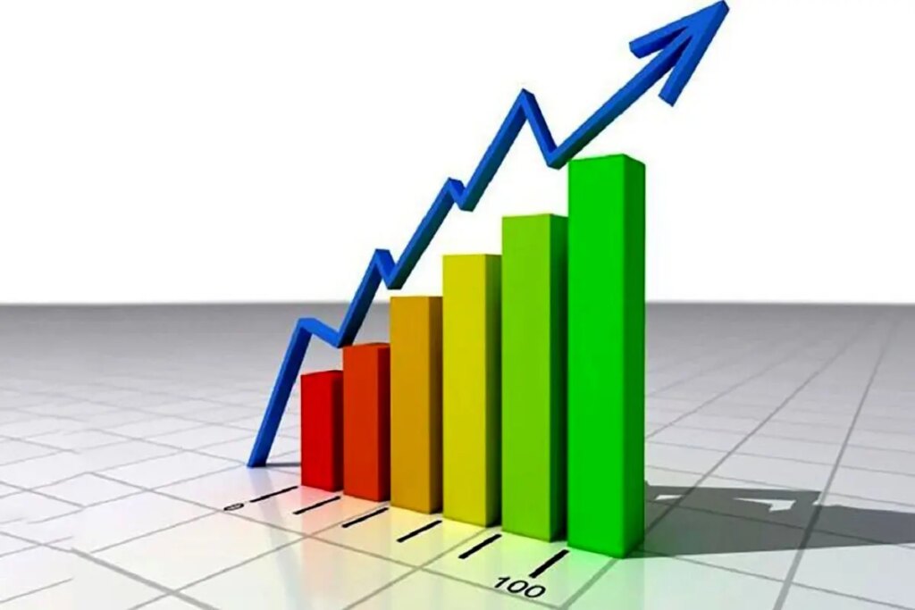 کندی رشد اقتصادی در نیمه سال 1404/ امسال هدف 8 درصد محقق نمی شود!