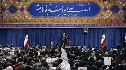 قشر بازاری جزو وفادارترین قشرهای کشور به انقلاب اسلامی است