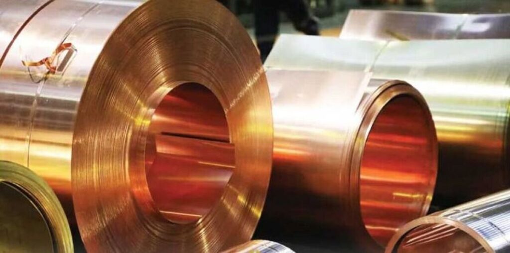 «همتی» با حذف بازار اول مرکز مبادله، صنایع صادراتی را از بند اسارت ارزی نجات داد