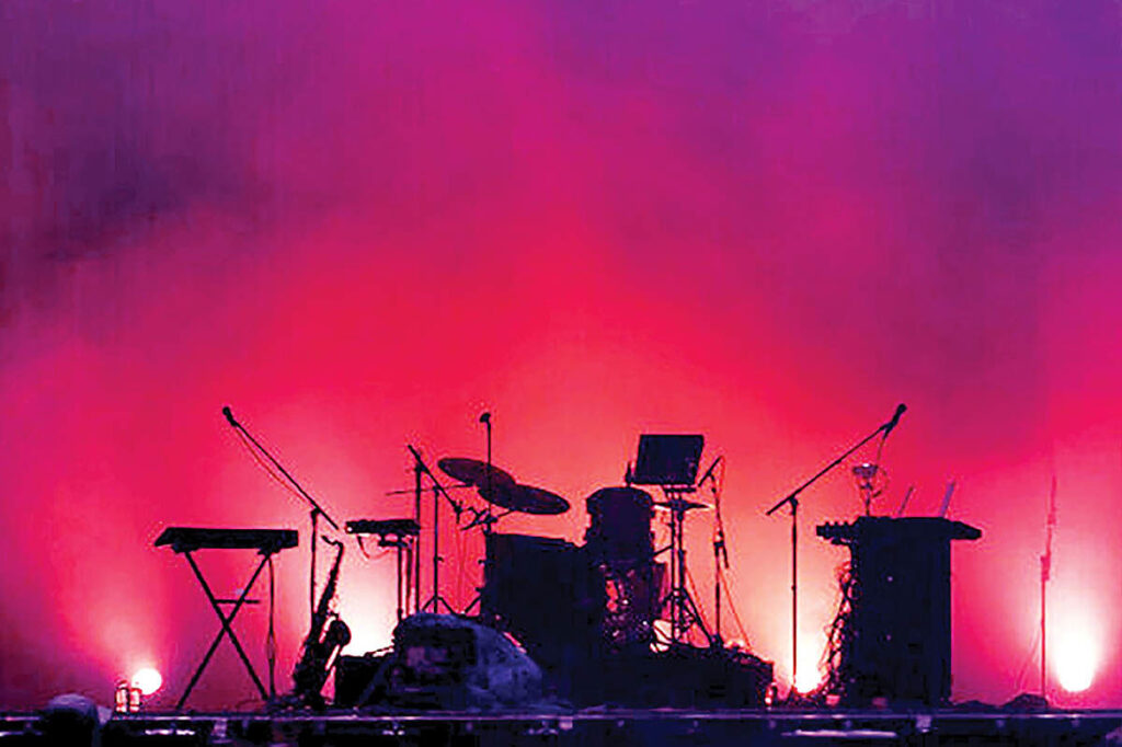 مافیا و گروه فشار علیه خواننده‌ها