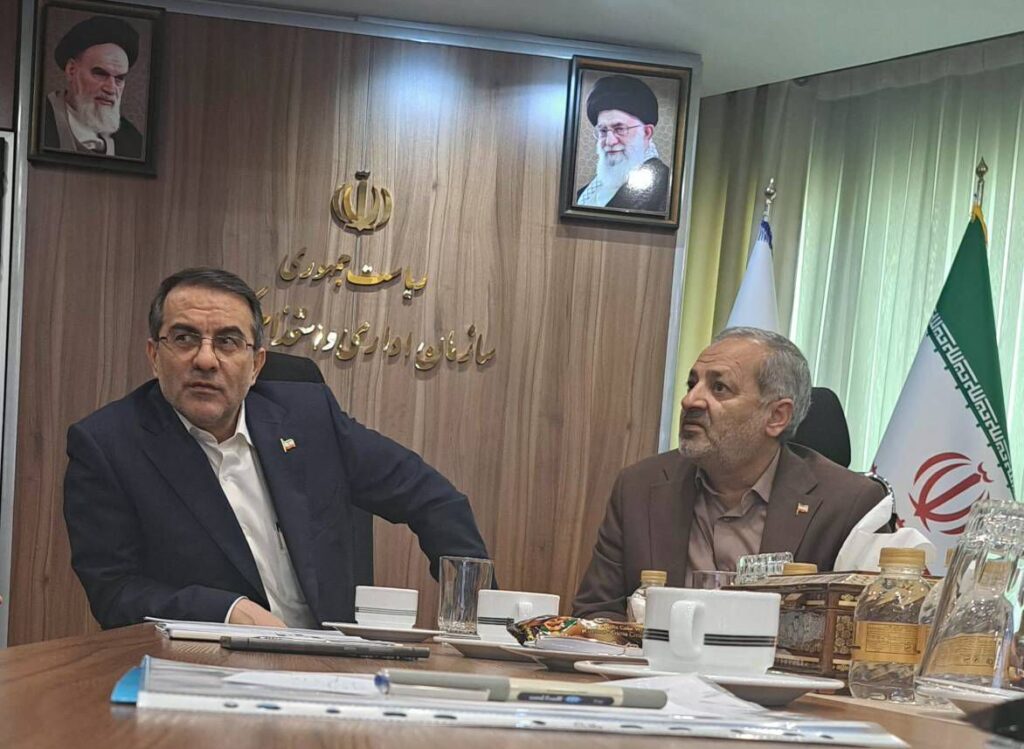 بررسی مسائل فرهنگیان با حضور رئیس سازمان اداری و استخدامی و وزیر آموزش و پرورش