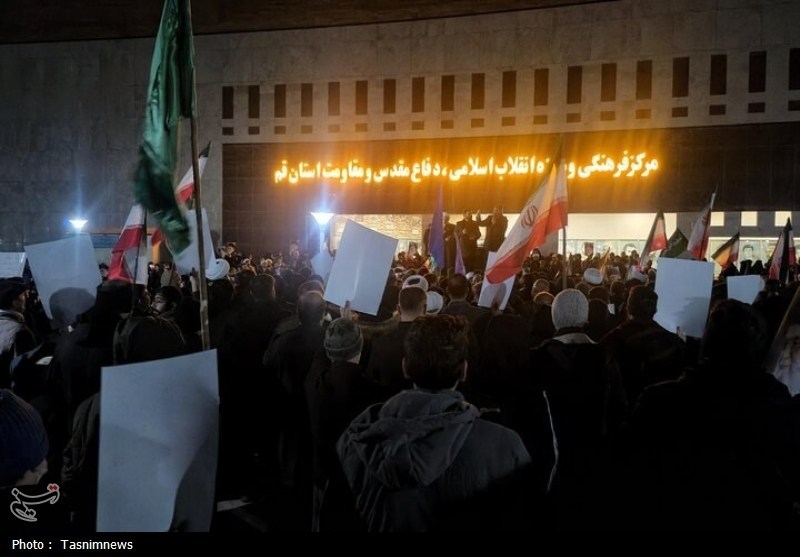 خروش شبانه مردم قم علیه اغتشاشگران/ اتمام حجت با آشوبگران