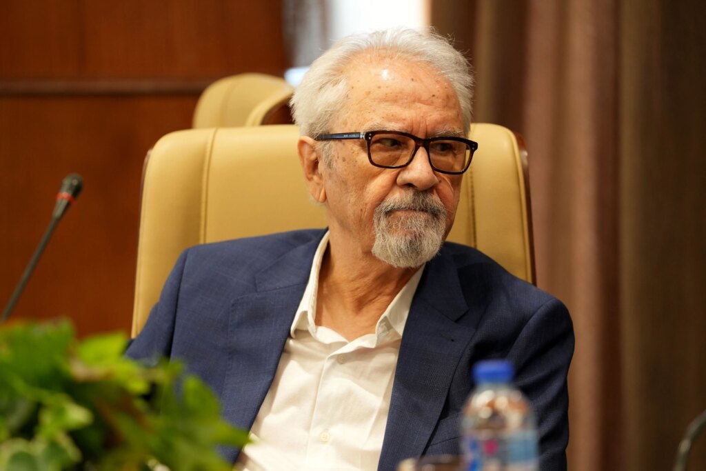 دولت در شرایط نیمه جنگ تعهدات زیادی داده است/ بدون محاسبه دقیق تورم، وعده افزایش کالا خطرناک است