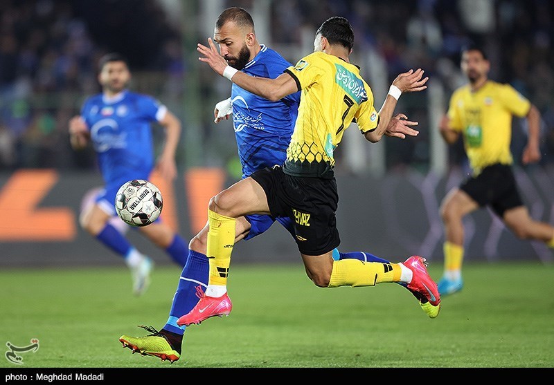 سپاهان - استقلال؛ شام آخر ساپینتو در مصاف با دروازه‌بان مغضوب؟