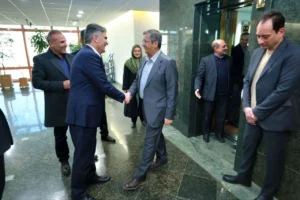 ماندن فرزین در دولت و چند سوال از رئیس جمهور