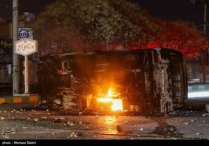 محکومیت اغتشاشات و حمایت‌های آمریکا از سوی اساتید دانشگاه