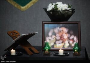 هدیه وزیرعلوم به پدر و مادر مرحوم خالقی