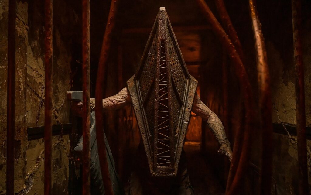 کارگردان Silent Hill: بابت فیلم اول تهدید به مرگ شدم