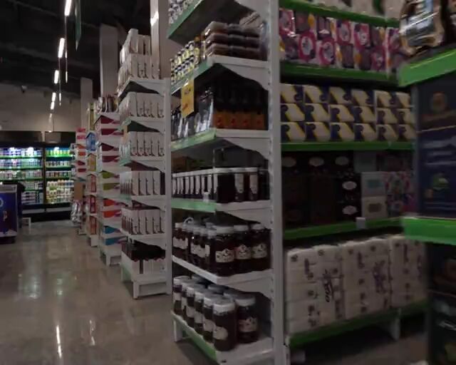 توزیع اقلام ماه مبارک رمضان در میادین میوه و تره‌بار شهرداری تهران