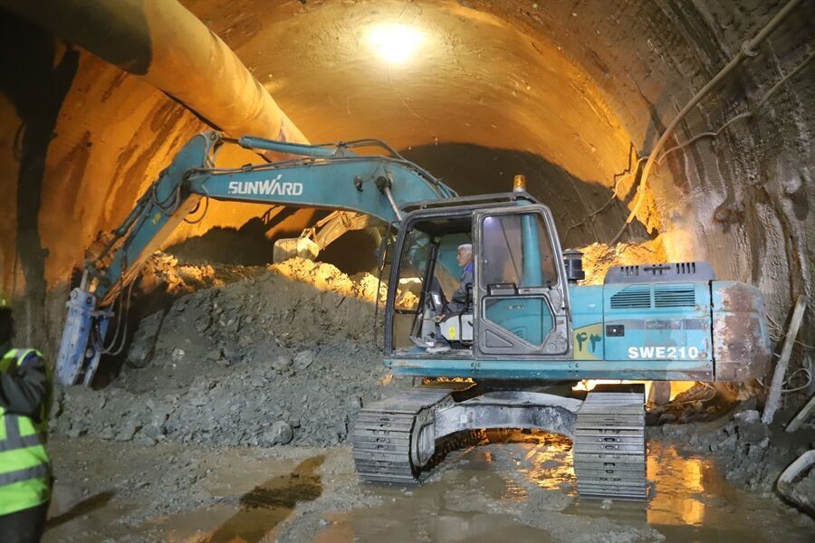 فاراک و رتکو بازندگان بزرگ با وجود رشد ۸۲ درصدی صنعت پیمانکاری