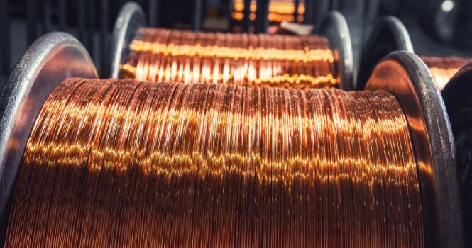 کرومیت و فباهنر دو روی سکه صنعت رنگین فلزات ایران