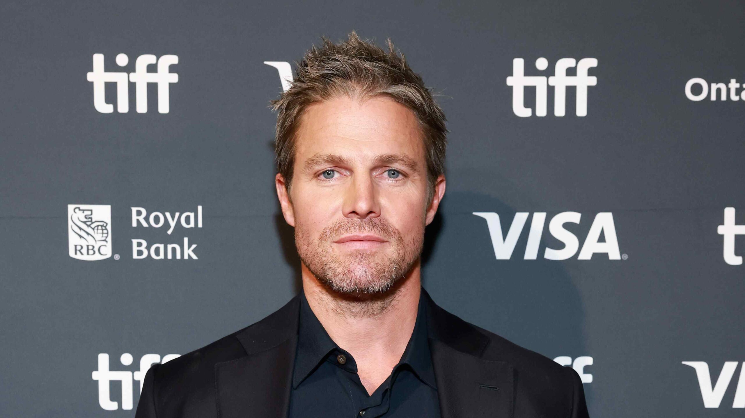 استیون امل به بازسازی Baywatch پیوست