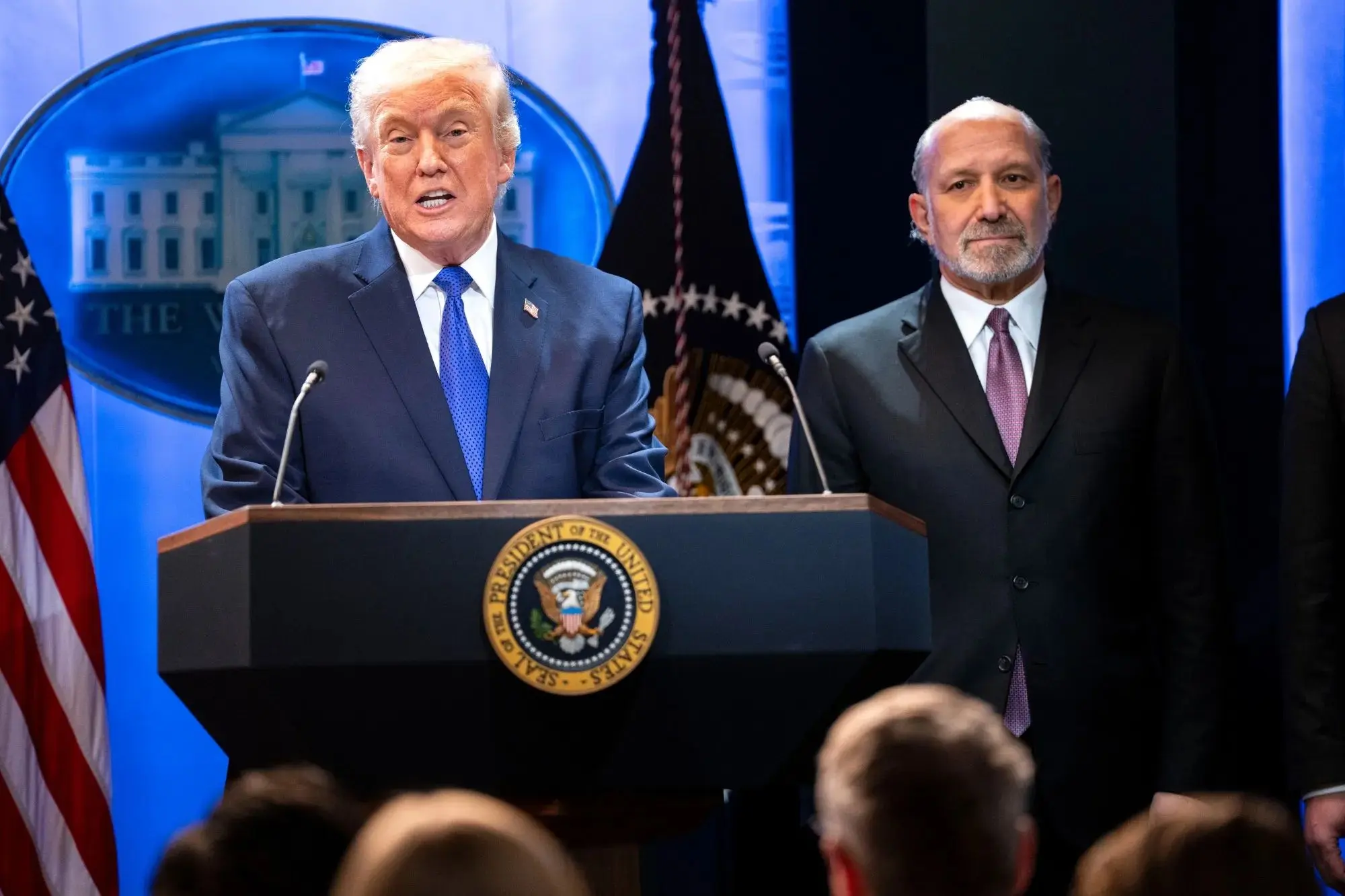 تعرفه 10 درصد؛ پاسخ ترامپ به دیوان عالی