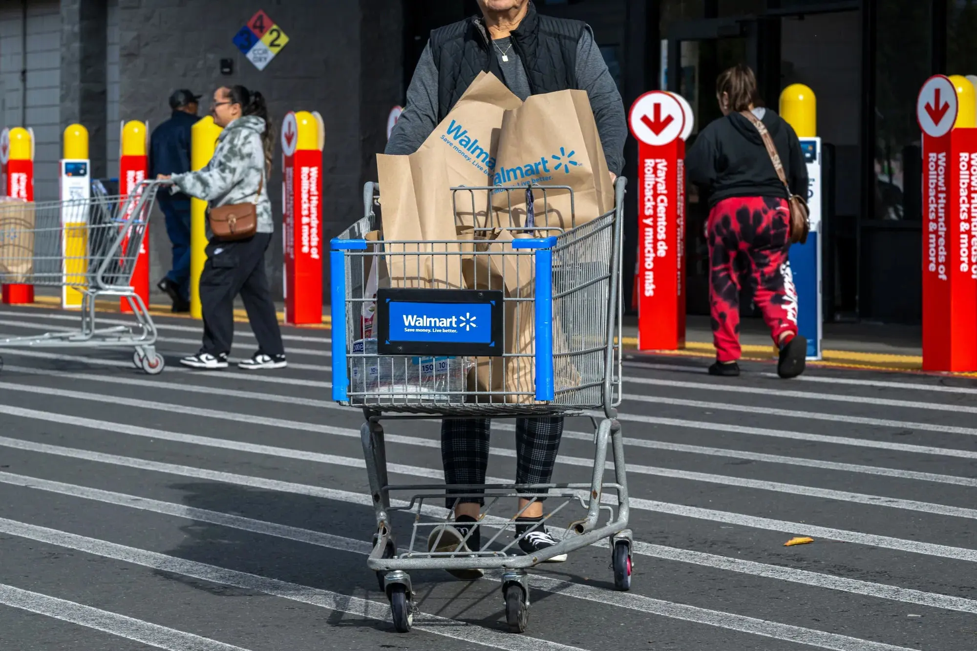 خرده فروشی ایالات متحده در ماه دسامبر بدون تغییر بود. نشانه کاهش مصرف در پایان سال است