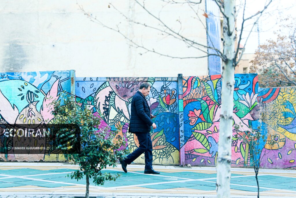 درباره بازار شب عید و همچنین وضعیت ارز و طلا، باید صبر کرد و دید مذاکرات به کجا می‌رسد