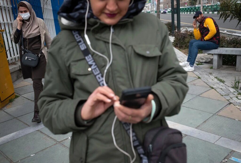 دلیل عجیب ایرانسل برای افزایش مجدد قیمت بسته های اینترنتی