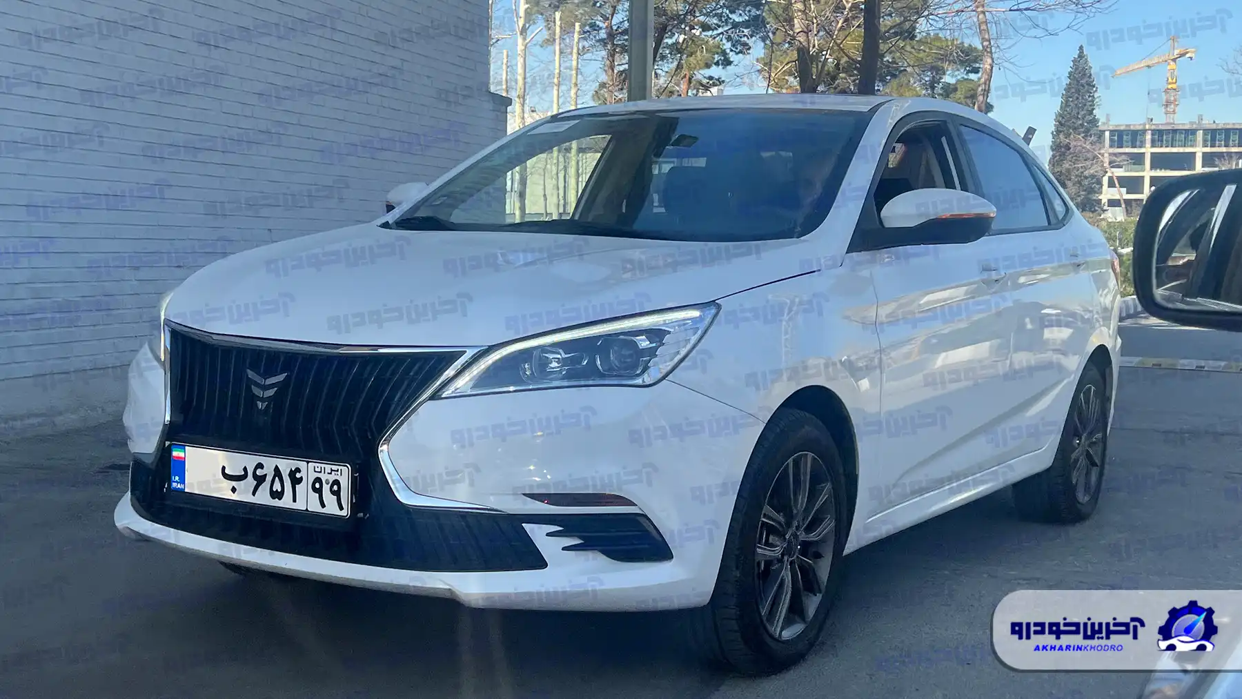 سدان ملی بهمن موتور و ایران خودرو پلاک ملی گرفت