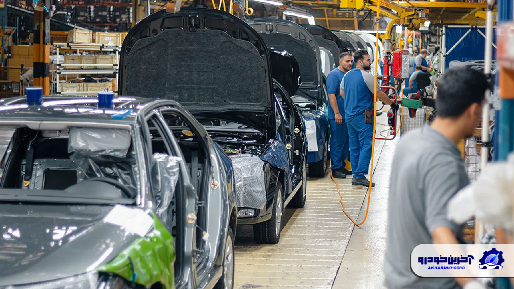 عبور ایران‌خودرو از مجموع تولید سال ۱۴۰۳ یک ماه زودتر از پایان سال