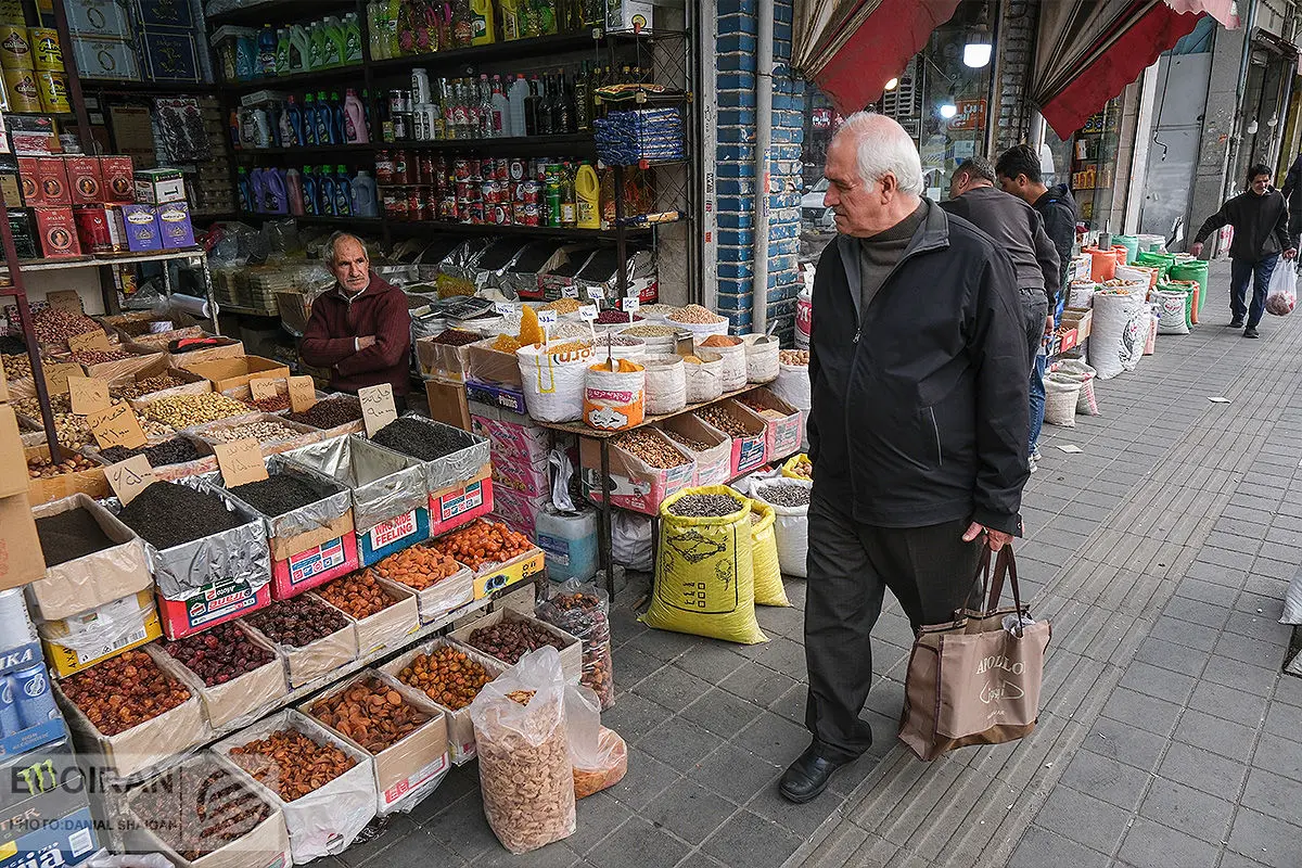 نمی شود ریال درآمد و دلار خرج کرد/ یک میلیون کالا دردی را دوا نمی کند