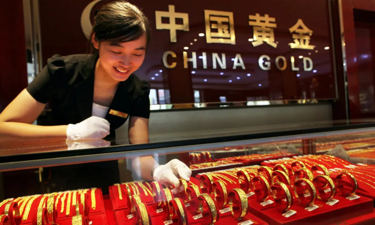 چینی ها از بازار بی ثبات طلا سود می برند