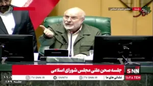 کجا نوشته شده که ما فقط سالی یک بار حقوق اضافه می کنیم؟