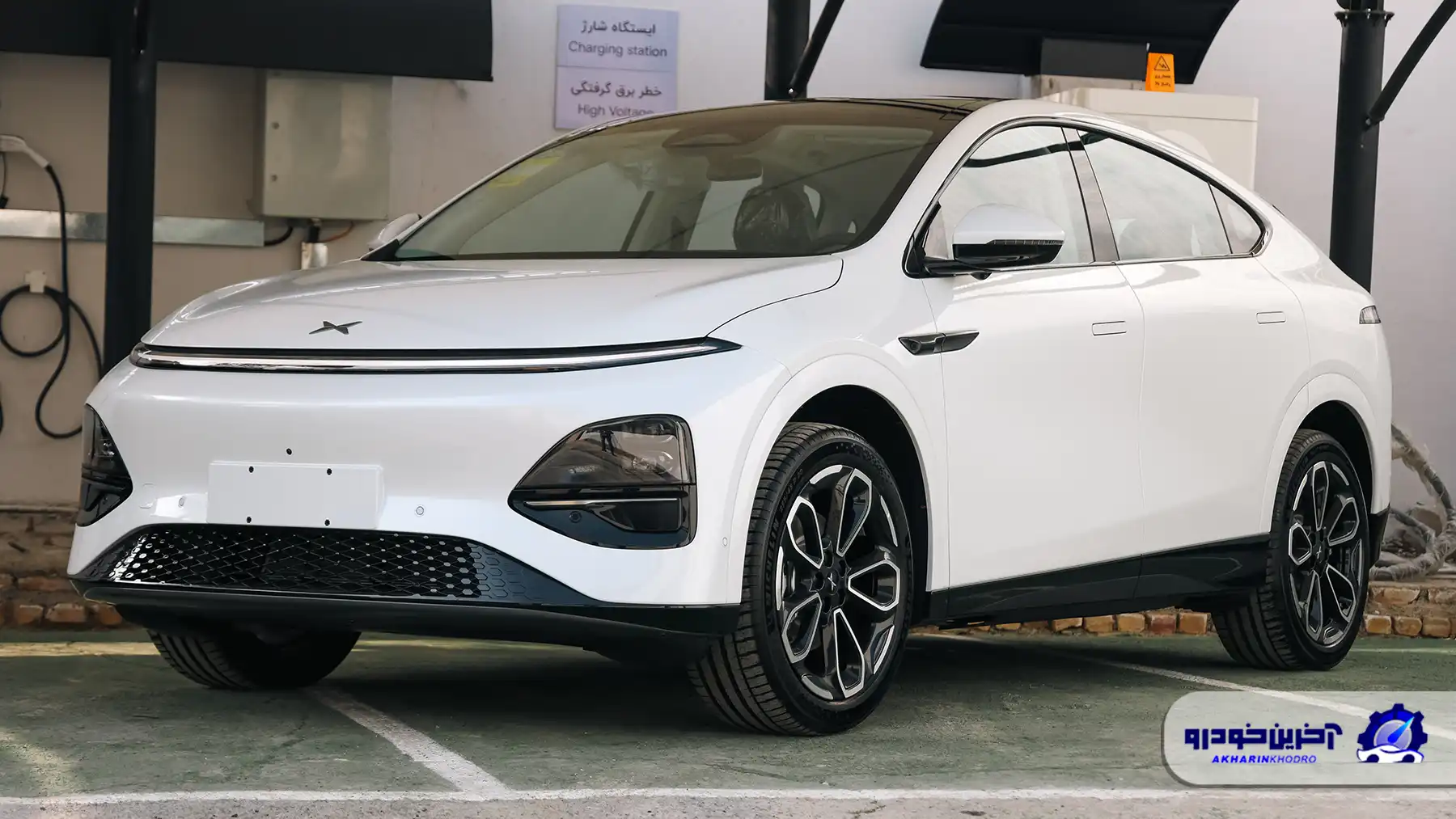 کراس اوور جدید ایکس پنگ چه امکاناتی دارد؟ نگاهی به آپشن های XPENG G6