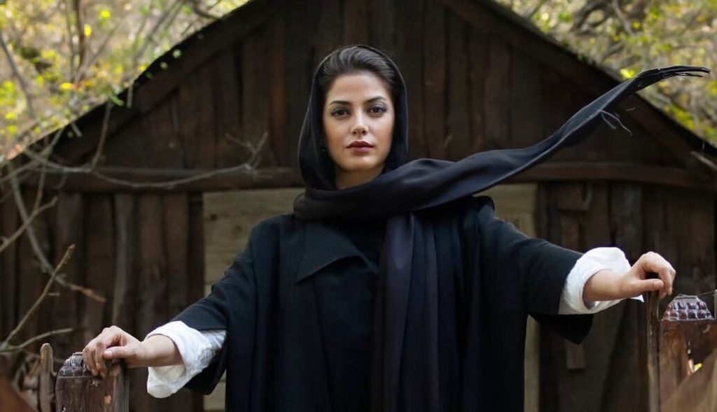 طناز طباطبایی