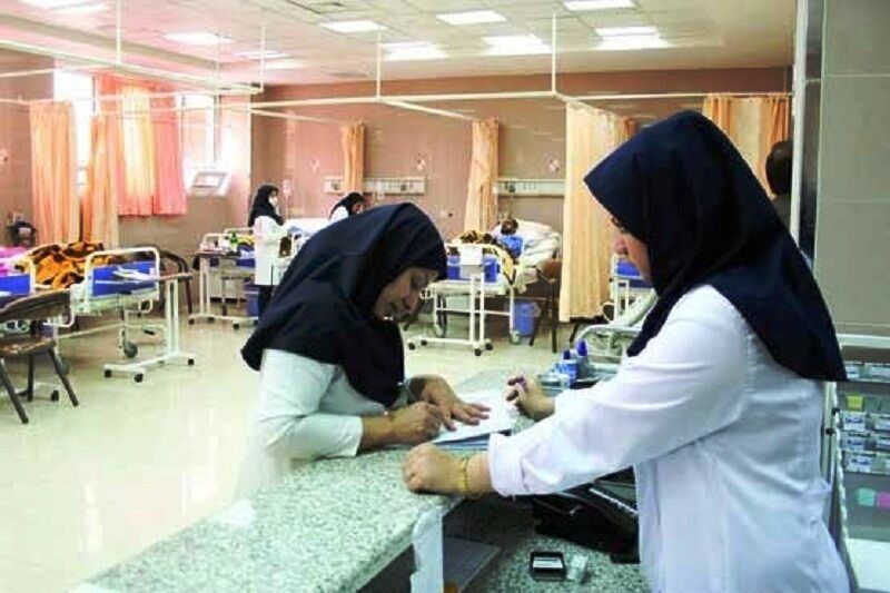 روزهای سخت پرستاران| معوقات با تاخیر هشت تا ۱۰ ماهه پرداخت می‌شود