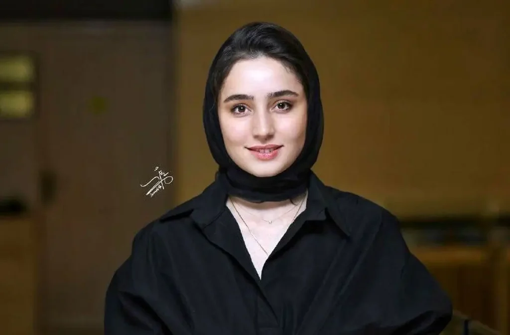 سها نیاستی
