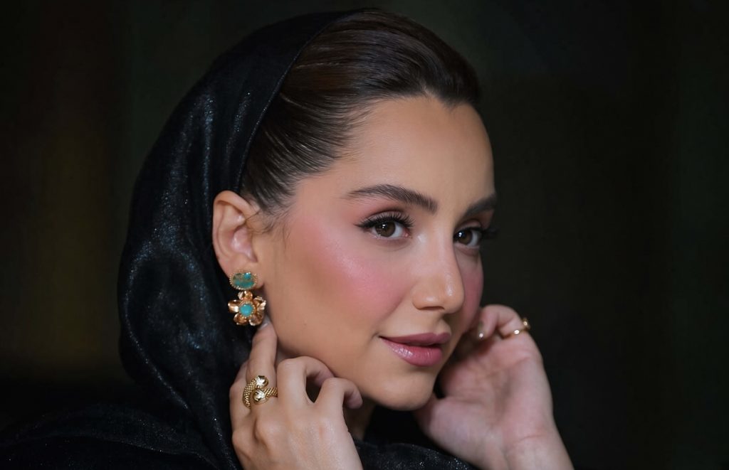 نازنین بیاتی با استایل مونوکروم و خاصش همه را غافلگیر کرد + عکس
